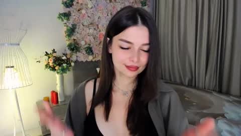 Snapshot of degreeofsincerity chatting on December 2025 01:14:02 AM DegreeOfSincerity online show from December 2025 01:14:02 AM