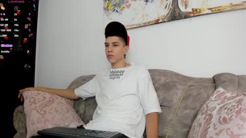 Snapshot of dei_v_48 chatting on December 2024 07:36:01 PM DEIVY online show from December 2024 07:36:01 PM