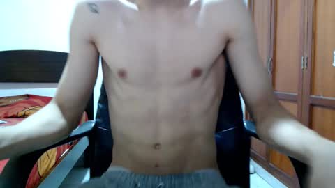 Snapshot of dei_v_48 chatting on February 2026 07:10:01 PM DEIVY online show from February 2026 07:10:01 PM