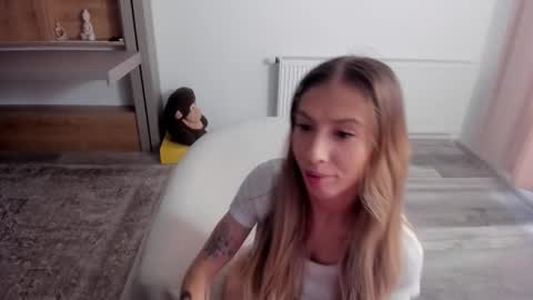 Snapshot of deidi_sweet chatting on January 2025 07:32:01 AM Di online show from January 2025 07:32:01 AM