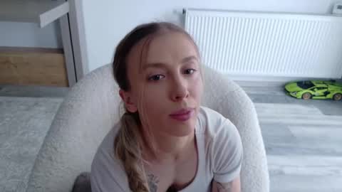 Snapshot of deidi_sweet chatting on November 2025 10:59:01 AM Di online show from November 2025 10:59:01 AM