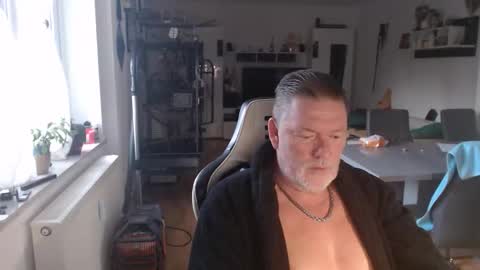 deinprinz2312 online show from September 2025 05:09:02 AM