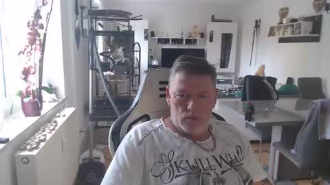 deinprinz2312 online show from October 2025 12:38:01 PM