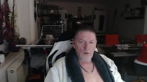 deinprinz2312 online show from January 2026 04:51:01 AM