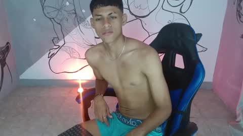 Snapshot of deivid_bigcock1 chatting on October 2025 12:21:02 AM Deivid online show from October 2025 12:21:02 AM