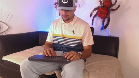  DEIVY  online show from October 2025 10:33:02 PM