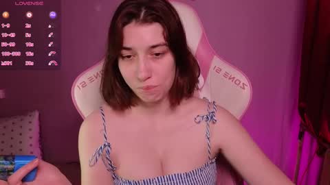 Snapshot of deizysweet chatting on February 2025 03:29:01 PM Princess Potato online show from February 2025 03:29:01 PM