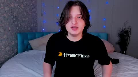 Snapshot of delalex chatting on March 2026 07:06:02 PM Alex online show from March 2026 07:06:02 PM