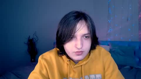 Snapshot of delalex chatting on April 2026 04:46:01 AM Alex online show from April 2026 04:46:01 AM