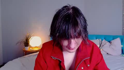 Snapshot of delalex chatting on April 2026 10:03:01 PM Alex online show from April 2026 10:03:01 PM