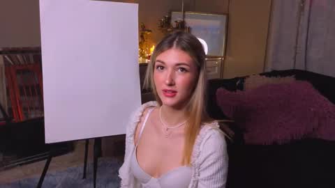 Snapshot of delcieodoherty chatting on December 2025 08:16:02 PM Adla online show from December 2025 08:16:02 PM