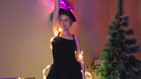 Snapshot of delcieodoherty chatting on December 2025 08:47:02 PM Adla online show from December 2025 08:47:02 PM