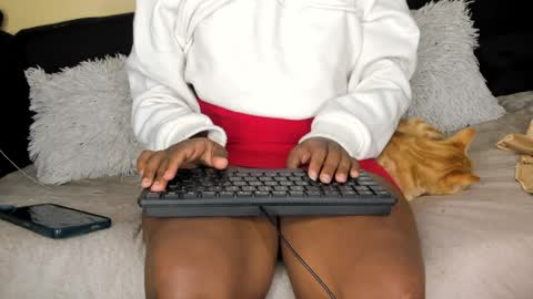 Snapshot of deli_la chatting on April 2026 04:46:01 AM deli_la online show from April 2026 04:46:01 AM