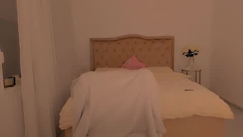 deliadelicious online show from December 2024 10:40:01 AM