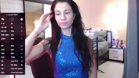 Nicole online show from January 2026 09:33:01 AM