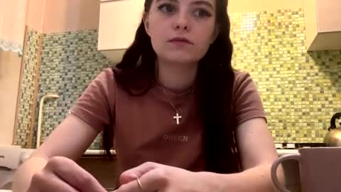 Kiki online show from April 2026 01:28:01 AM