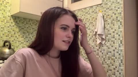 Kiki online show from April 2026 05:32:01 PM