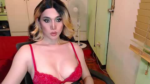 Mercedes online show from December 2024 09:50:02 AM