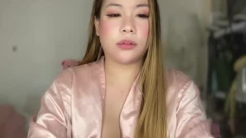 iyalicious online show from November 2025 09:41:02 PM