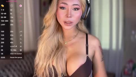 Snapshot of deliciousfaye chatting on March 2026 05:46:01 AM Hello your loving faye 3 online show from March 2026 05:46:01 AM