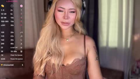 Snapshot of deliciousfaye chatting on March 2026 05:07:01 AM Hello your loving faye 3 online show from March 2026 05:07:01 AM