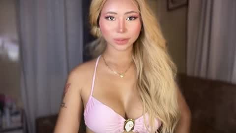 Snapshot of deliciousfaye chatting on March 2026 11:21:01 AM Hello your loving faye 3 online show from March 2026 11:21:01 AM