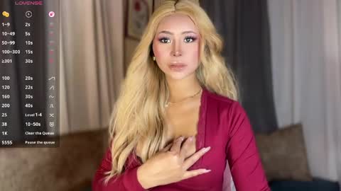 Snapshot of deliciousfaye chatting on April 2026 09:45:01 AM Hello your loving faye 3 online show from April 2026 09:45:01 AM