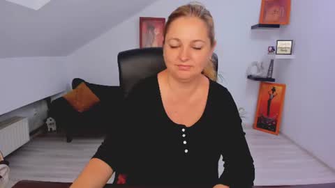 DeliciousLolly online show from June 2026 03:31:02 AM