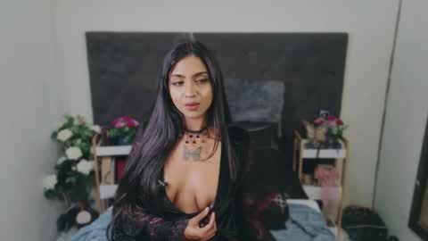 Snapshot of delilah_blazee chatting on July 2026 04:07:02 AM Delilah Blaze online show from July 2026 04:07:02 AM