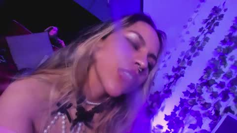 della online show from September 2025 08:57:01 PM