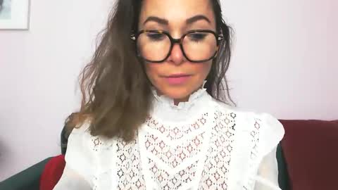 Snapshot of delilah_sweet chatting on September 2025 03:01:01 PM delilah_sweet online show from September 2025 03:01:01 PM