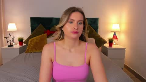 Snapshot of delinasis chatting on April 2026 08:34:01 AM delinasis online show from April 2026 08:34:01 AM