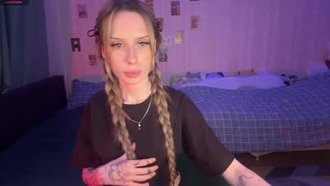 Snapshot of dellacampbell chatting on April 2026 03:54:02 PM Della online show from April 2026 03:54:02 PM