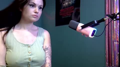 Snapshot of dellacrush_ chatting on February 2025 08:14:02 PM dellacrush_ online show from February 2025 08:14:02 PM