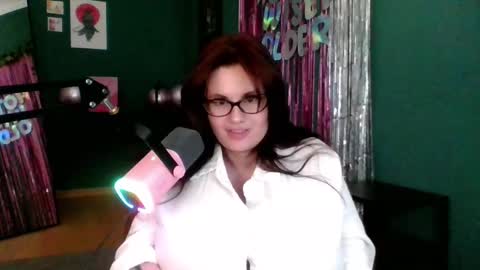 Snapshot of dellacrush_ chatting on March 2025 08:27:02 PM dellacrush_ online show from March 2025 08:27:02 PM