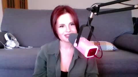 Snapshot of dellacrush_ chatting on March 2025 06:11:01 PM dellacrush_ online show from March 2025 06:11:01 PM