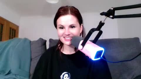 Snapshot of dellacrush_ chatting on March 2025 09:29:02 PM dellacrush_ online show from March 2025 09:29:02 PM