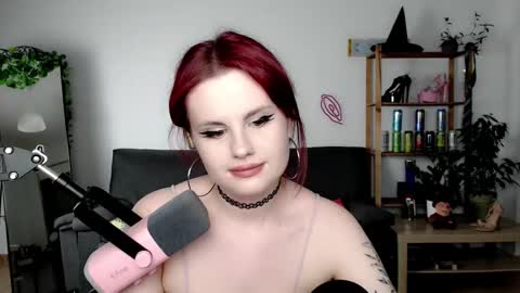 Snapshot of dellacrush_ chatting on September 2025 05:40:01 PM dellacrush_ online show from September 2025 05:40:01 PM