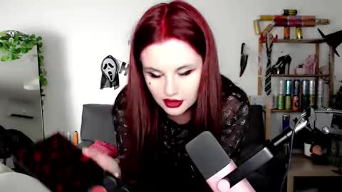 Snapshot of dellacrush_ chatting on October 2025 05:25:01 PM dellacrush_ online show from October 2025 05:25:01 PM