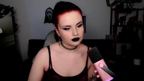 Snapshot of dellacrush_ chatting on November 2025 06:07:01 PM dellacrush_ online show from November 2025 06:07:01 PM