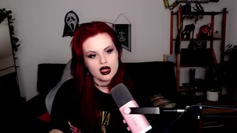 Snapshot of dellacrush_ chatting on November 2025 06:40:02 PM dellacrush_ online show from November 2025 06:40:02 PM