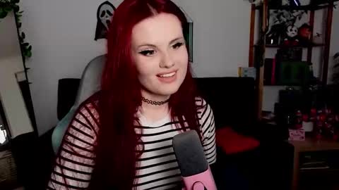 Snapshot of dellacrush_ chatting on November 2025 06:07:02 PM dellacrush_ online show from November 2025 06:07:02 PM