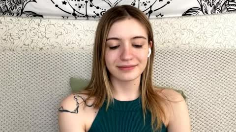 Snapshot of dellisifuentes chatting on April 2026 01:09:02 PM Sia online show from April 2026 01:09:02 PM