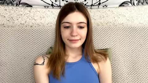 Snapshot of dellisifuentes chatting on April 2026 06:31:01 AM Sia online show from April 2026 06:31:01 AM