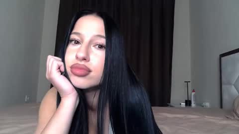 delly_love online show from September 2025 10:48:01 PM