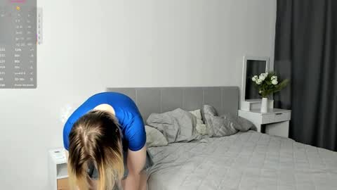 Evelyn online show from April 2026 07:36:02 AM