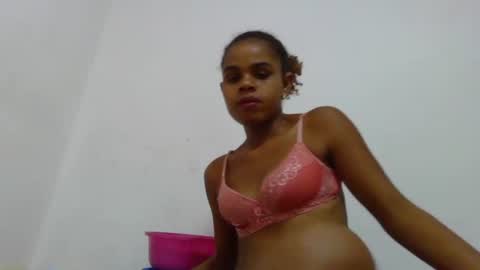 delphine online show from February 2026 03:36:02 AM