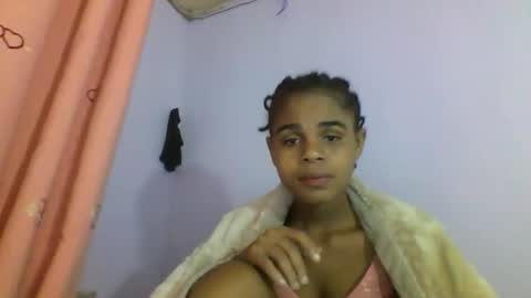 delphine online show from April 2026 04:21:02 AM