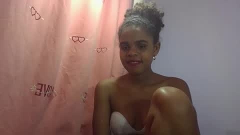 delphine online show from April 2026 05:29:02 AM