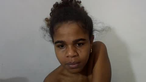 Snapshot of delphineee chatting on June 2026 05:53:02 AM delphine online show from June 2026 05:53:02 AM